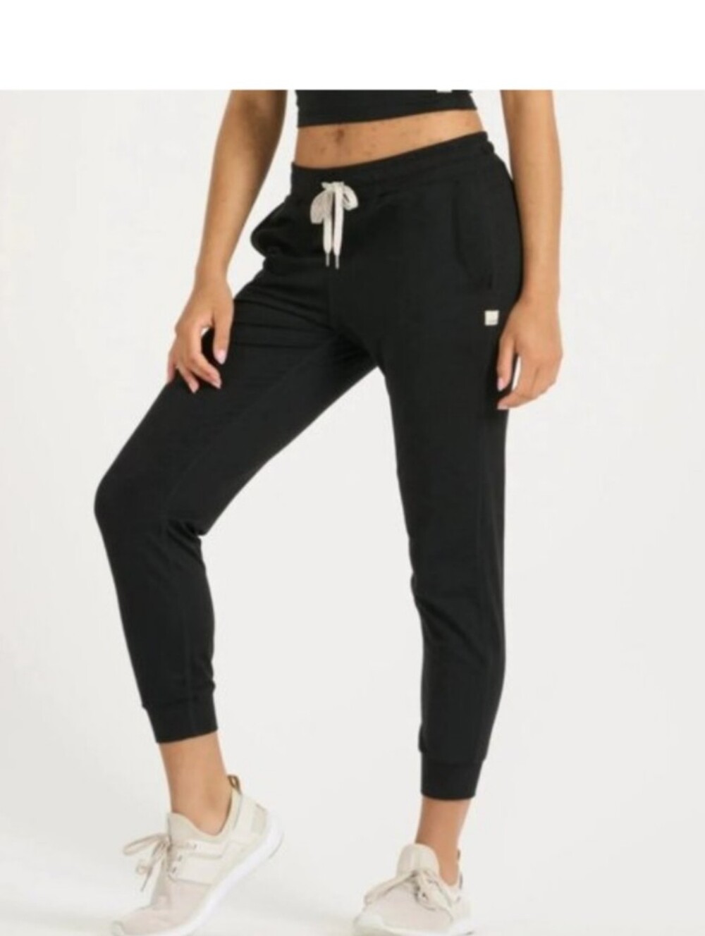 Vuori Black Jogger Jeggings with Cream Drawstring